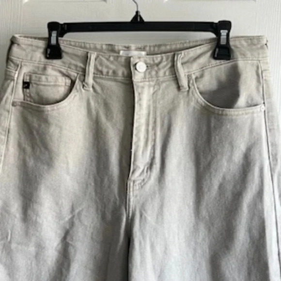 Juniors Kancan Sonya High Rise Slim Balloon Jean 11/29 - Picture 2 of 6